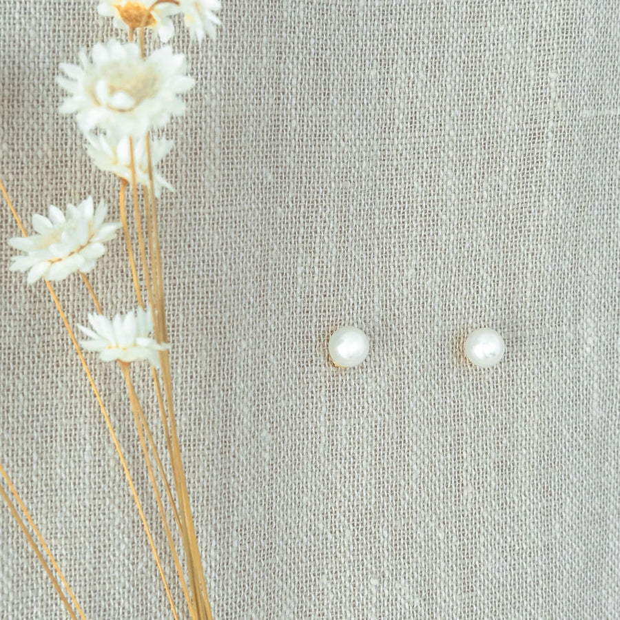 Pearl Stud Earring